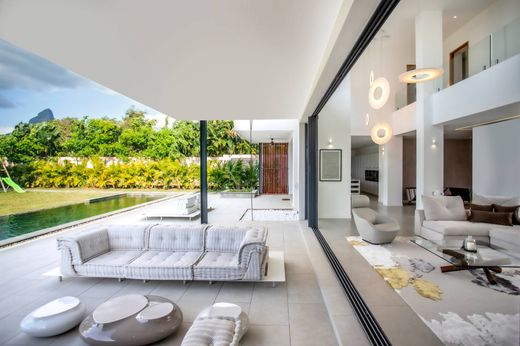 Villa in Tamarin, Black River District