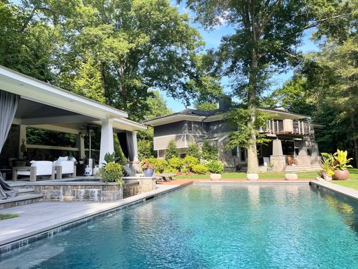 Detached House in Rye Brook, Westchester County