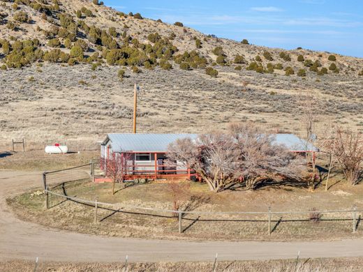 Detached House in Craig, Moffat County
