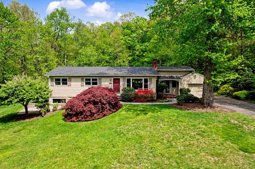 Detached House in Ridgefield, Fairfield County