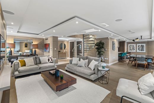 Duplex in London, Greater London