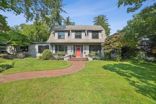 Vrijstaand huis in West Orange, Essex County