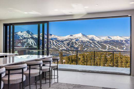 Luxury home in Breckenridge, Summit County