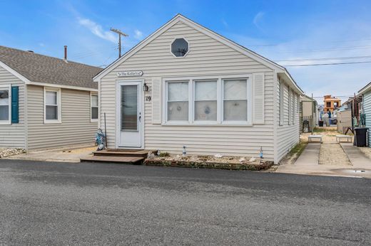 Detached House in Seaside Park, Ocean County