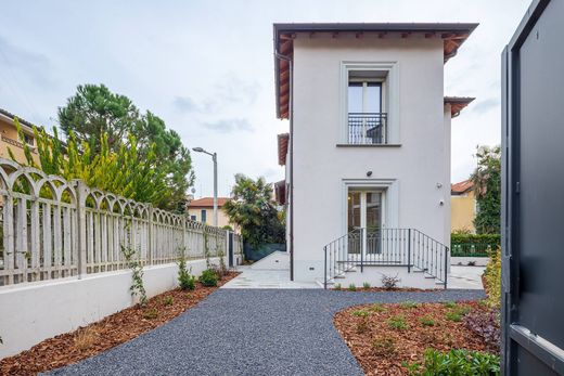 别墅  米蘭, 米兰省