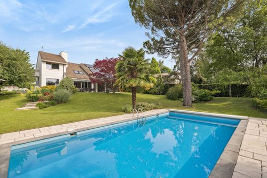 Detached House in Collonge-Bellerive, Geneva
