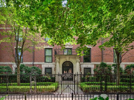 Apartment in Chicago, Cook County
