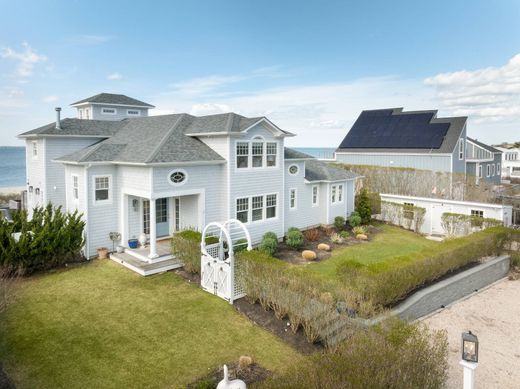 Detached House in Southampton, Suffolk County