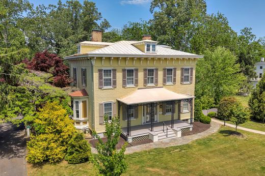 Luxury home in Bridgeton, Cumberland County