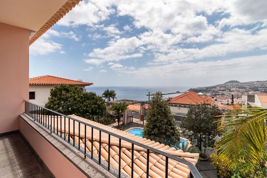 ‏בית חד-משפחתי ב  Funchal, Madeira