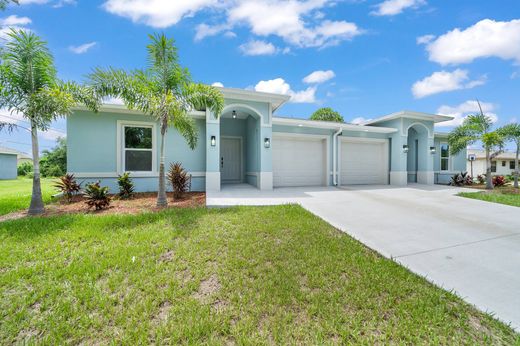 Duplex in Palm Bay, Brevard County