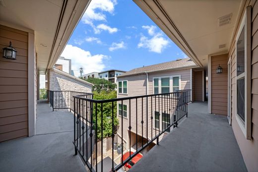 オースティン, Travis Countyのアパートメント