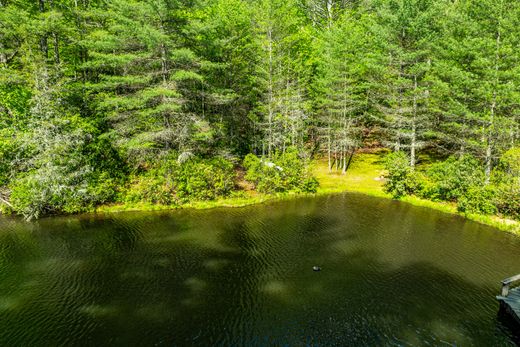 Land in Cashiers, Jackson County