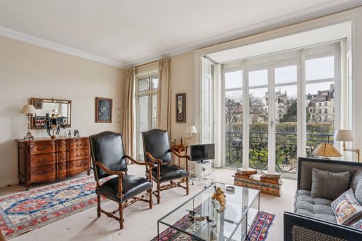 Apartment in Sorbonne, Jardin des Plantes, Saint-Victor, Paris