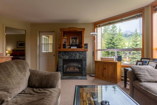 Apartment / Etagenwohnung in Fernie, British Columbia