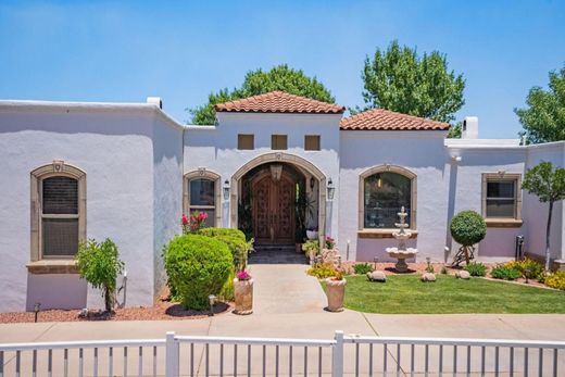 Maison individuelle à Nogales, Comté de Santa Cruz