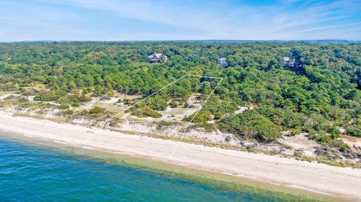 Detached House in Peconic, Suffolk County