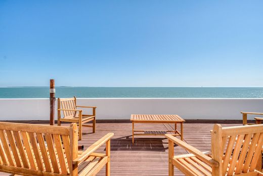 Casa Unifamiliare a Saint-Palais-sur-Mer, Charente-Maritime