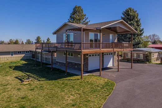 Luxury home in Bend, Deschutes County