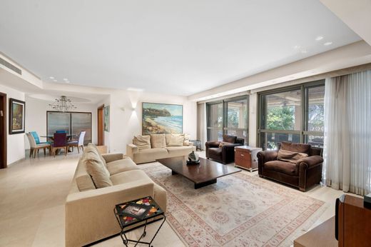 Villa in Herzliyya, Tel Aviv District