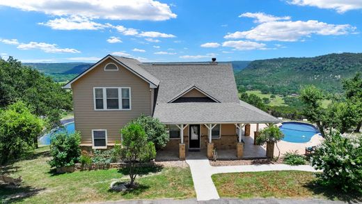 Detached House in Canyon Lake, Comal County