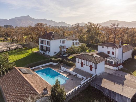 Maison individuelle à Urrugne, Pyrénées-Atlantiques