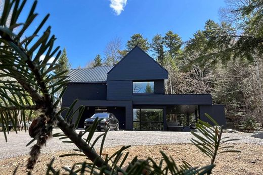 Dom jednorodzinny w Lac-Supérieur, Laurentides