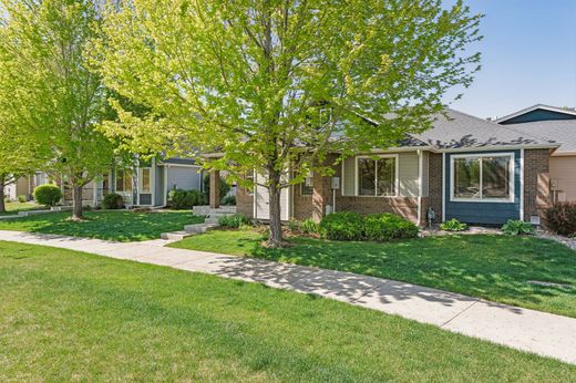 Townhouse in Loveland, Larimer County