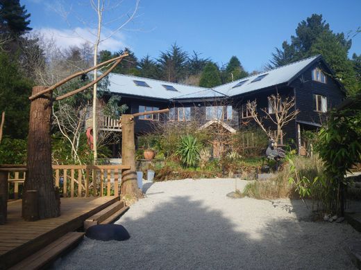 Detached House in Glengarriff, Cork