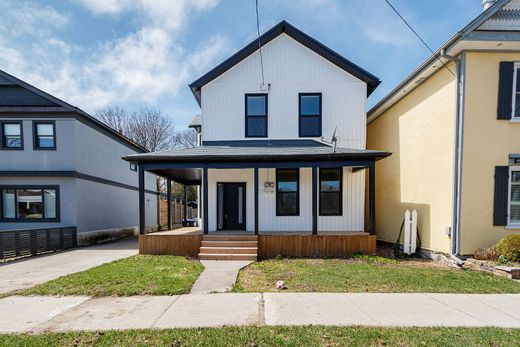 Detached House in Collingwood, Ontario