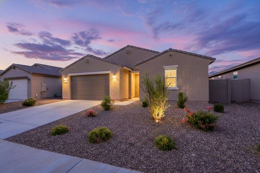 Detached House in San Tan Valley, Pinal County