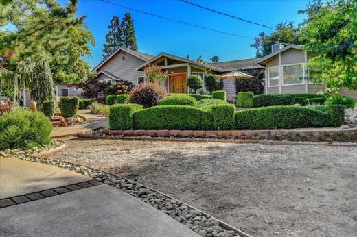 Nevada City, Nevada Countyの一戸建て住宅