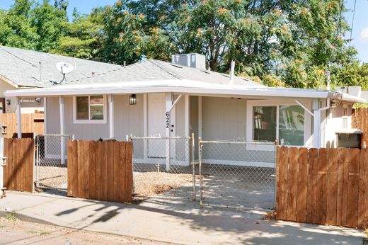 Vrijstaand huis in West Sacramento, Yolo County