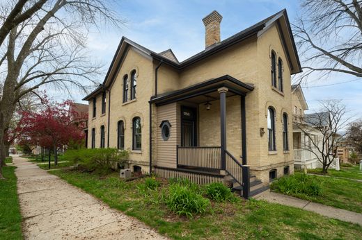 Detached House in Milwaukee, Milwaukee County