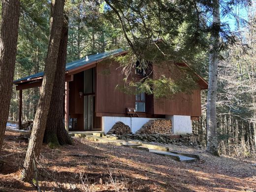 Detached House in Windsor, Windsor County