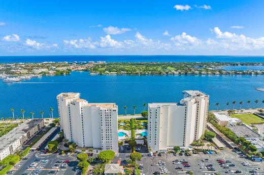 Apartment in West Palm Beach, Palm Beach