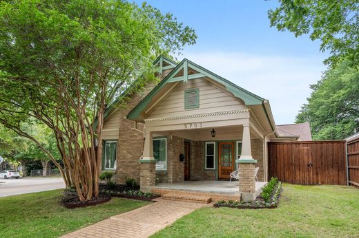 Detached House in Dallas, Dallas County