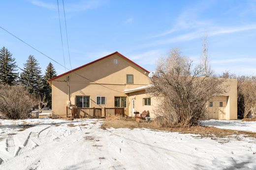 Luxury home in Gunnison, Gunnison County