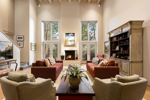 아파트 / Santa Fe, Santa Fe County