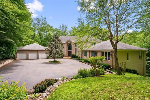 Detached House for sale in McLean
