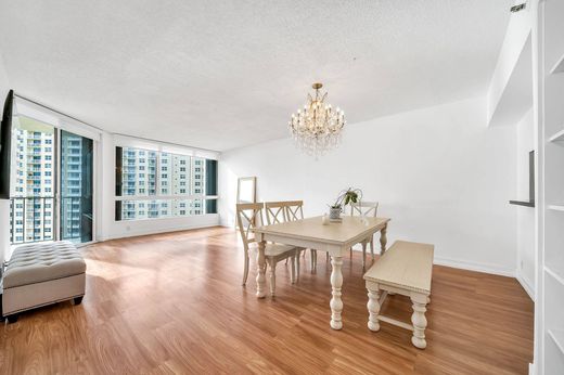 Apartment in Miami, Miami-Dade