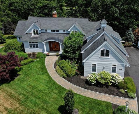 Detached House in Portsmouth, Rockingham County