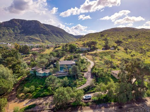 Luxury home in Camarillo, Ventura County