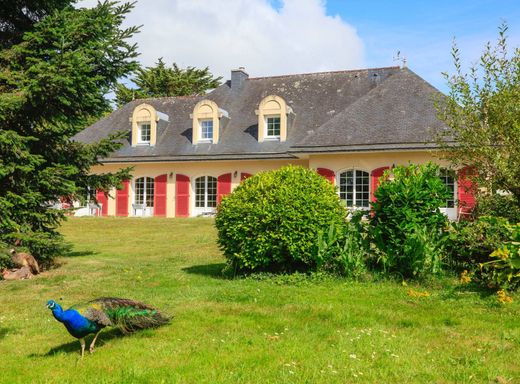 Detached House in Dirinon, Finistère