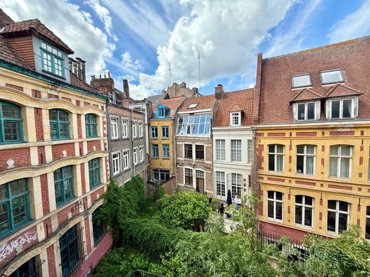 Apartment in Lille, North