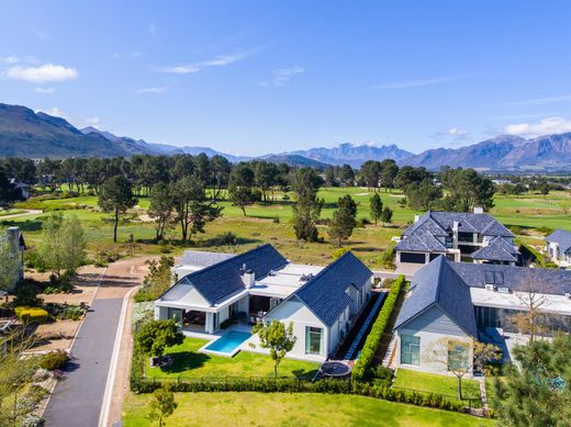 Detached House in Franschhoek, Cape Winelands District Municipality