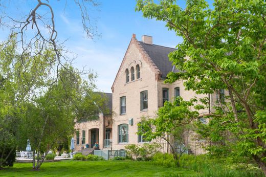Detached House in Highland Park, Lake County