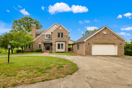 Detached House in Versailles, Woodford County