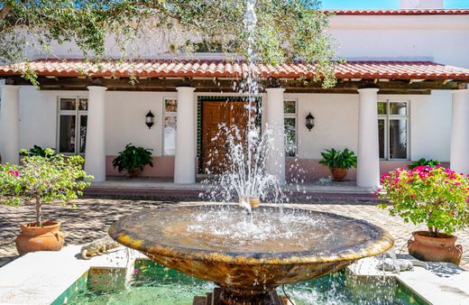 Detached House in Miami Beach, Miami-Dade