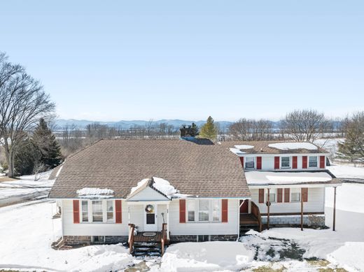 Detached House in Charlotte, Chittenden County